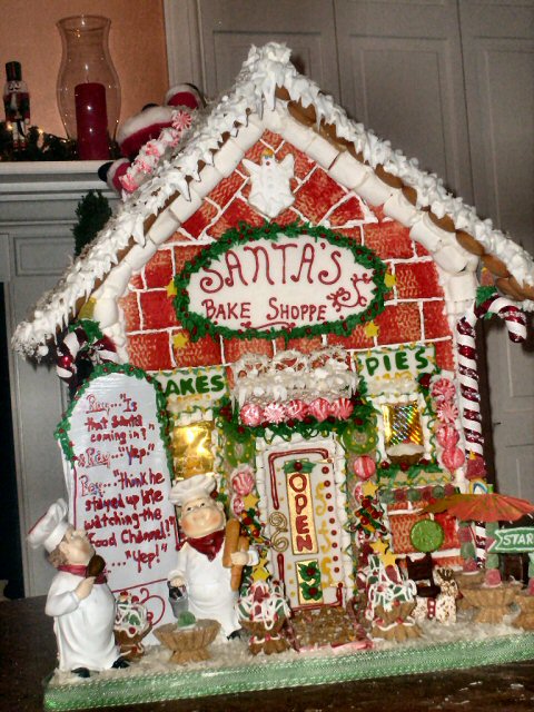 Christmas Gingerpread Santa's Cake Shoppe