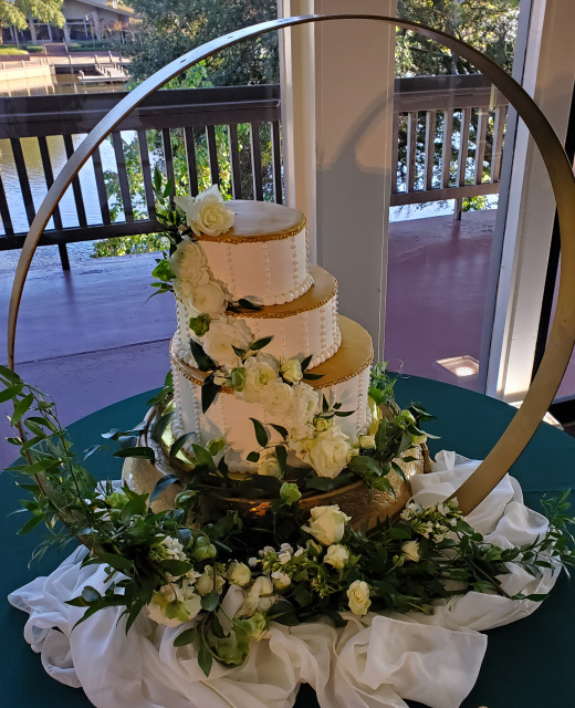 Gold Hoop Cake